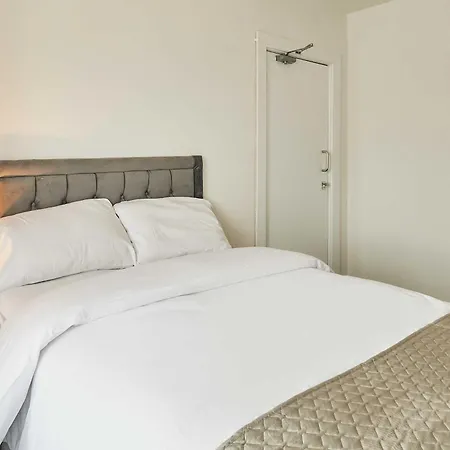 Host & - Westbourne House * מידלסבורו